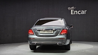 MERCEDES BENZ E-CLASS W213 2017