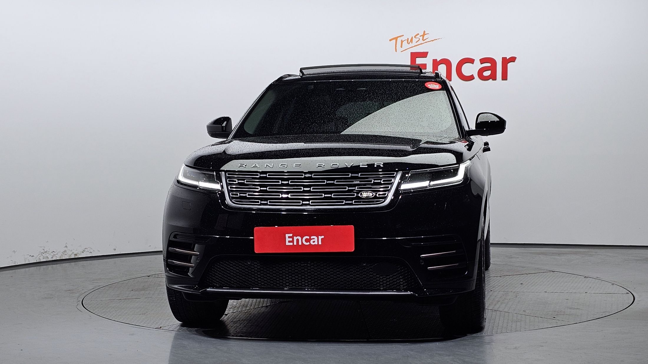 LAND ROVER RANGE ROVER VELAR 2024