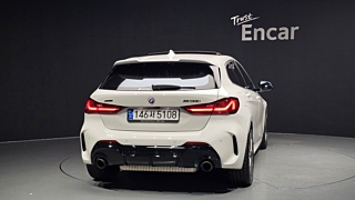 BMW 1-SERIES F40 2022