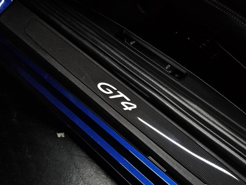 PORSCHE 718 CAYMAN 2023
