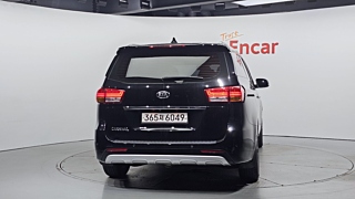 KIA CARNIVAL 2016
