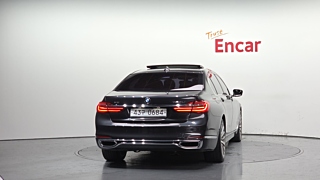 BMW 7-SERIES G11 2016