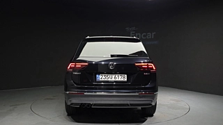 VOLKSWAGEN TIGUAN 2020