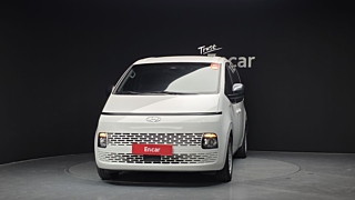 HYUNDAI STARIA 2022