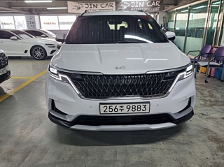 KIA CARNIVAL 2023