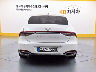 HYUNDAI GRANDEUR IG HYBRID 2021