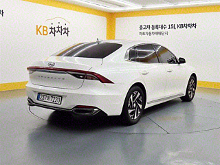 HYUNDAI GRANDEUR IG HYBRID 2021
