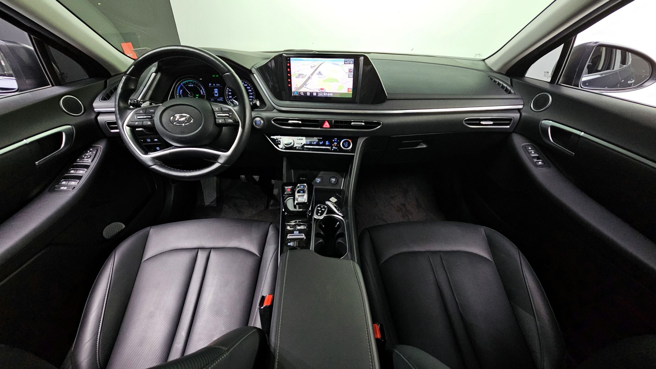 HYUNDAI SONATA HYBRID DN8 2019