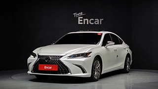 LEXUS ES300H  7 GENERATION Executive 2024