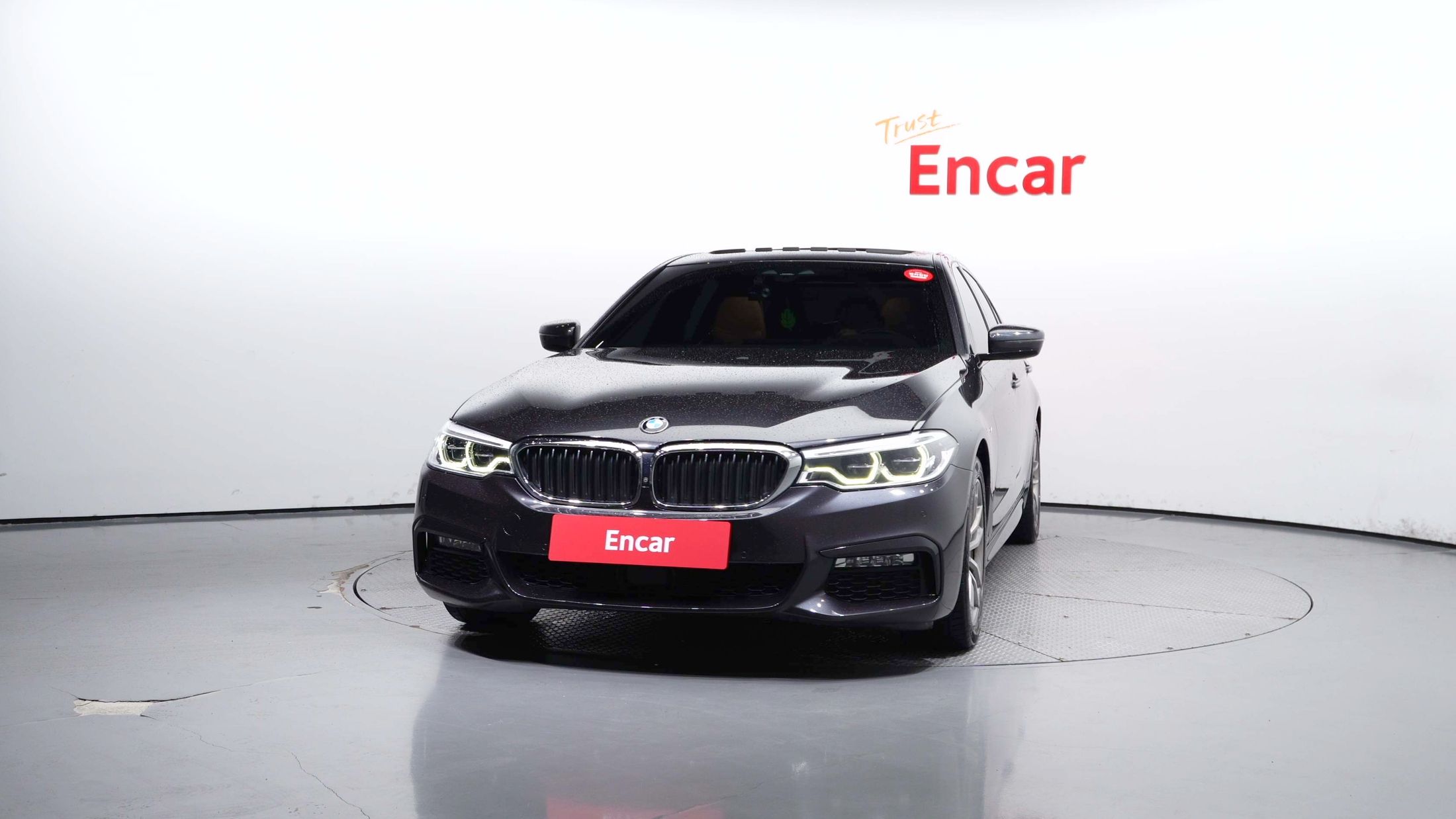 BMW 5-SERIES G30 2017