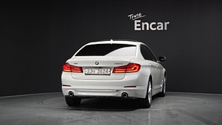 BMW 5-SERIES G30 2018