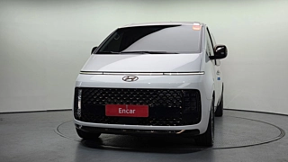 HYUNDAI STARIA 2023