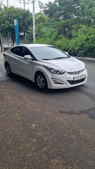 HYUNDAI AVANTE  2015