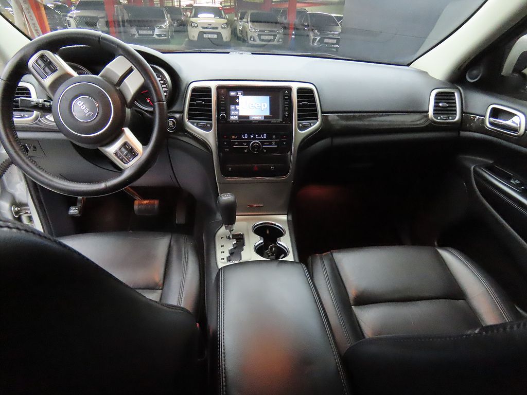 JEEP CHEROKEE GRAND 2011