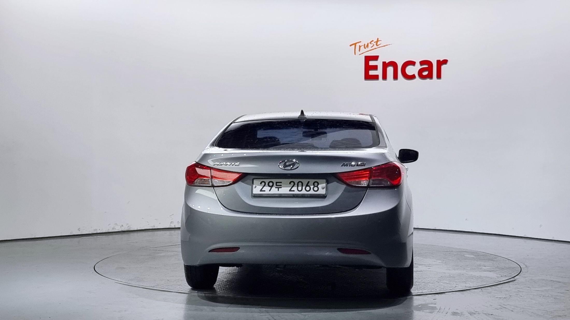 HYUNDAI AVANTE MD 2011