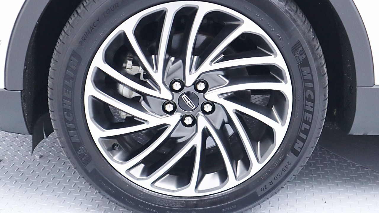 LINCOLN NAUTILUS 2019