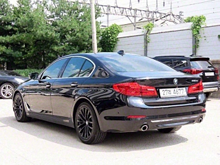 BMW 5-SERIES G30 2018
