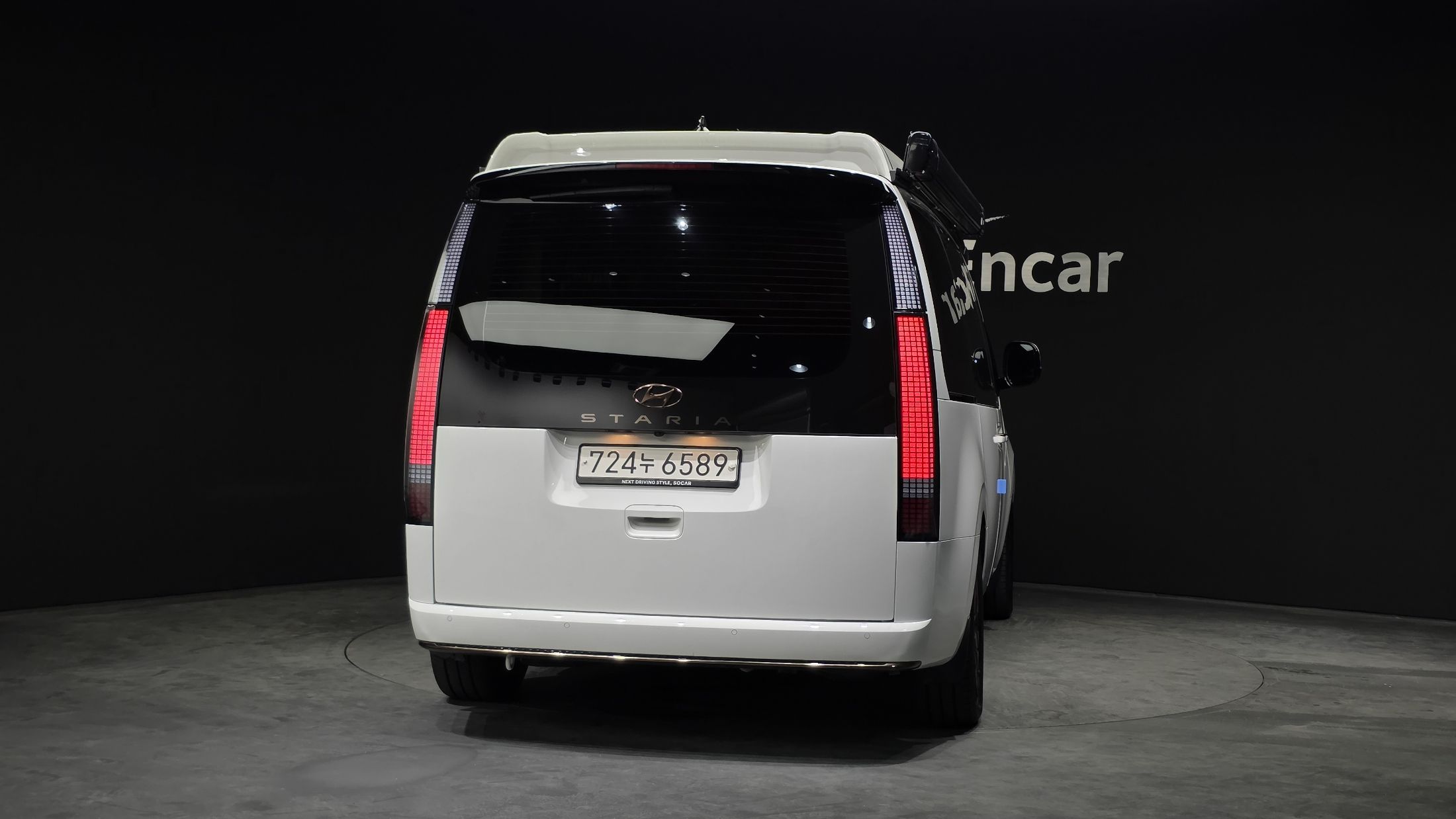 HYUNDAI STARIA 2024