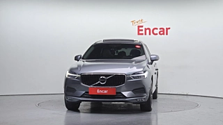VOLVO XC60 2018