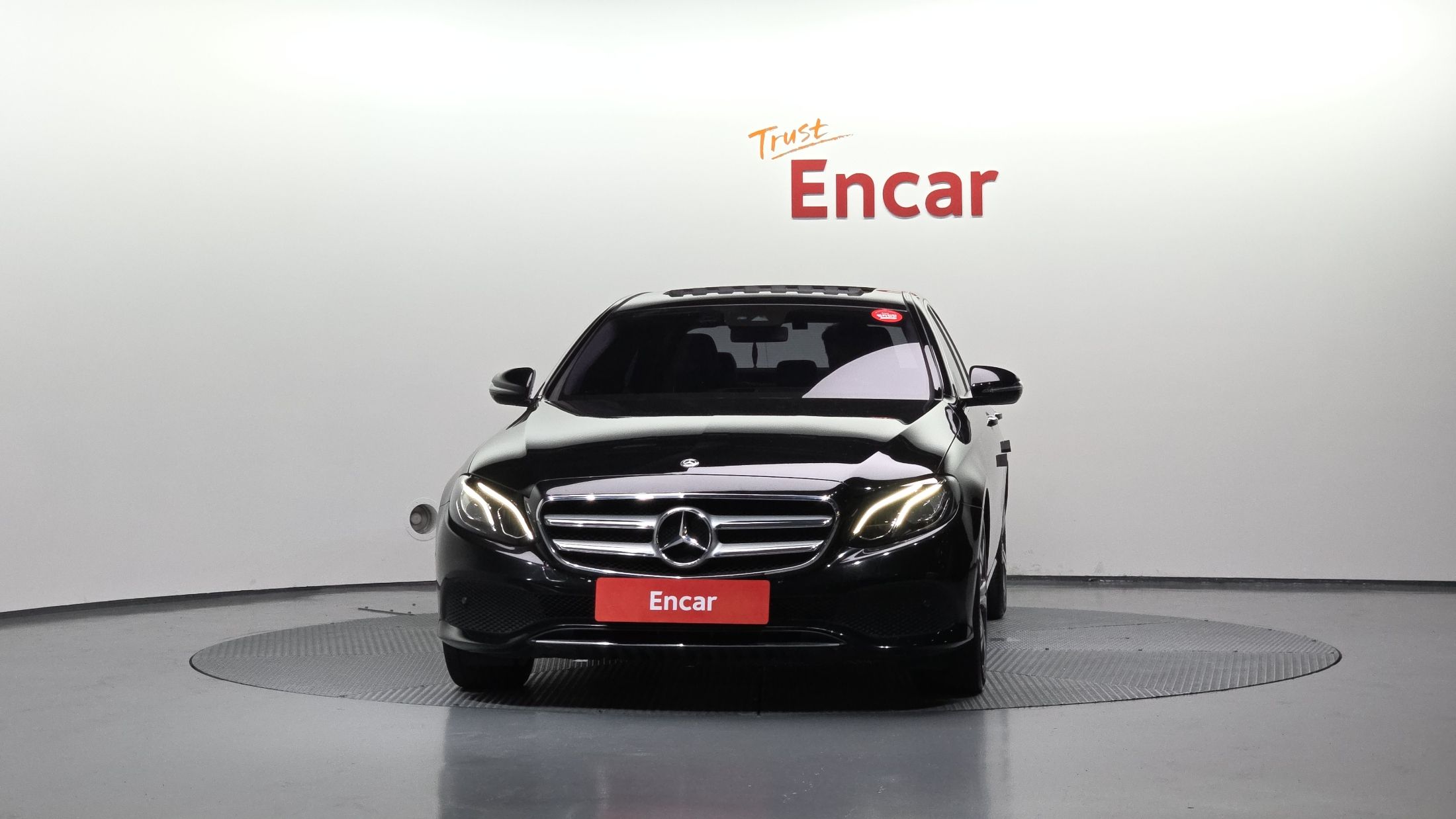 MERCEDES BENZ E-CLASS W213 2019