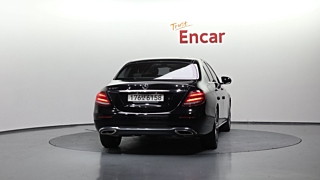 MERCEDES BENZ E-CLASS W213 2019