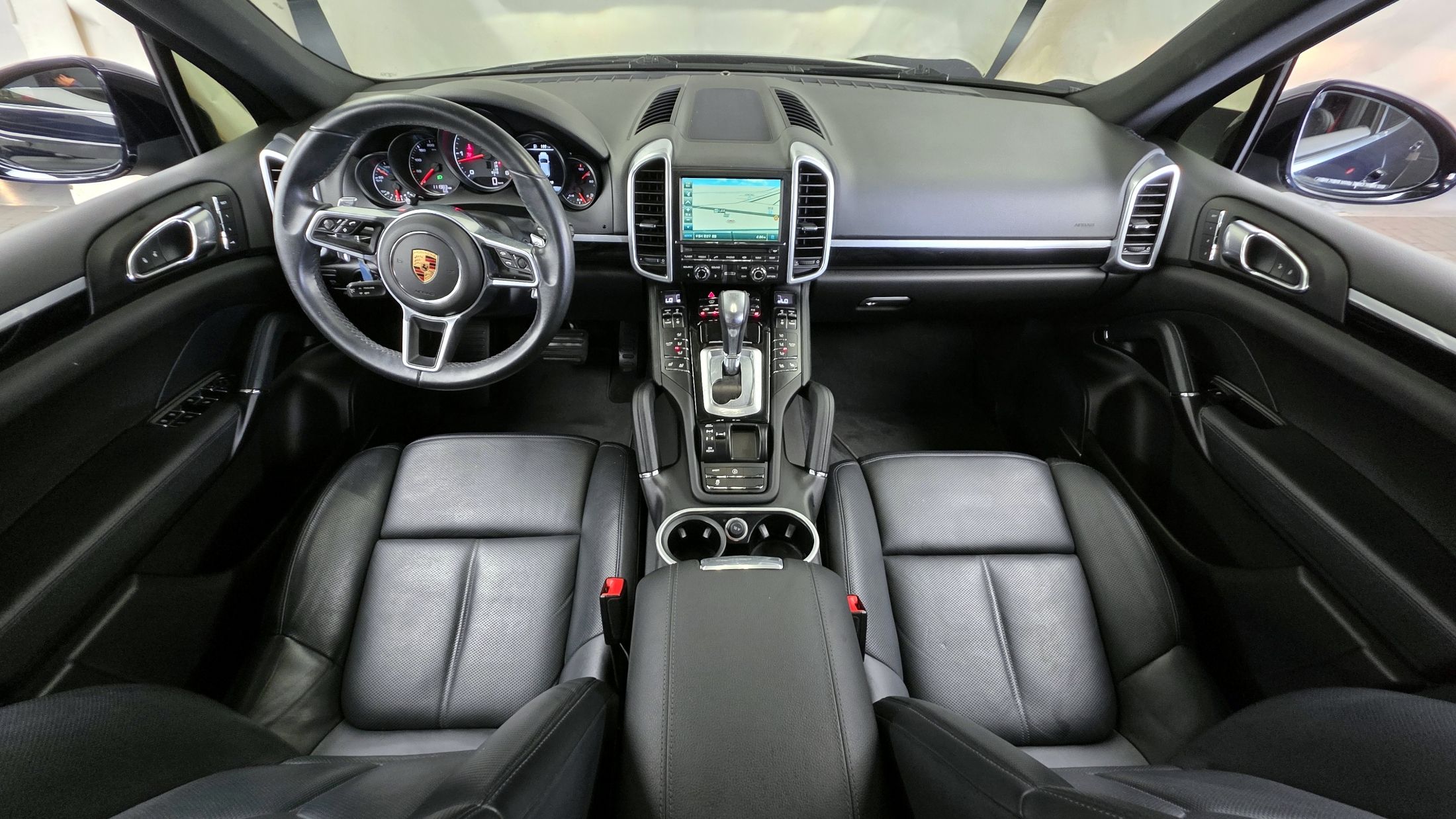 PORSCHE CAYENNE 2016