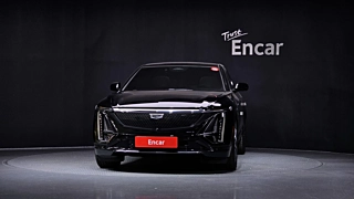 Заказать CADILLAC LYRIQ