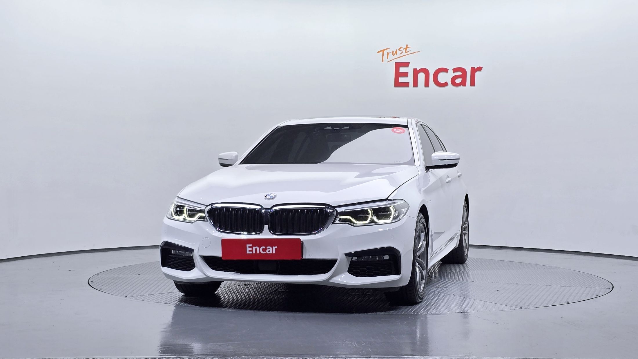 BMW 5-SERIES G30 2017