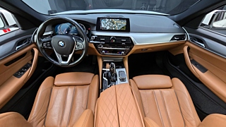 BMW 5-SERIES G30 2017