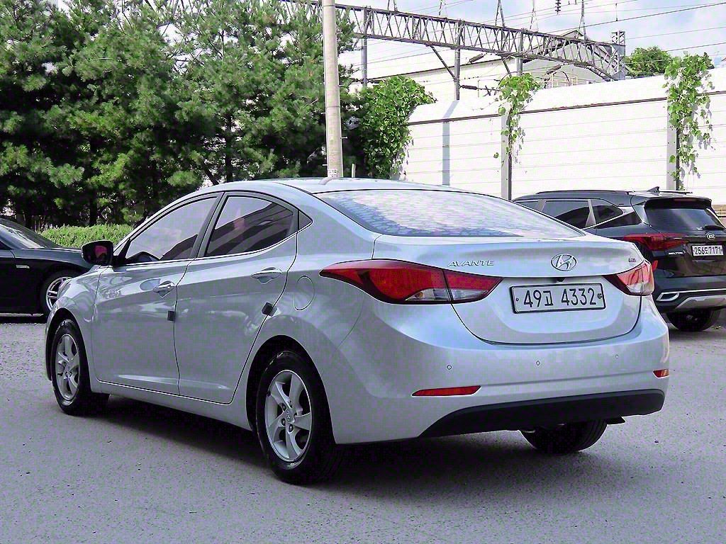 HYUNDAI AVANTE 2014