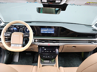 HYUNDAI GRANDEUR GN7 2023