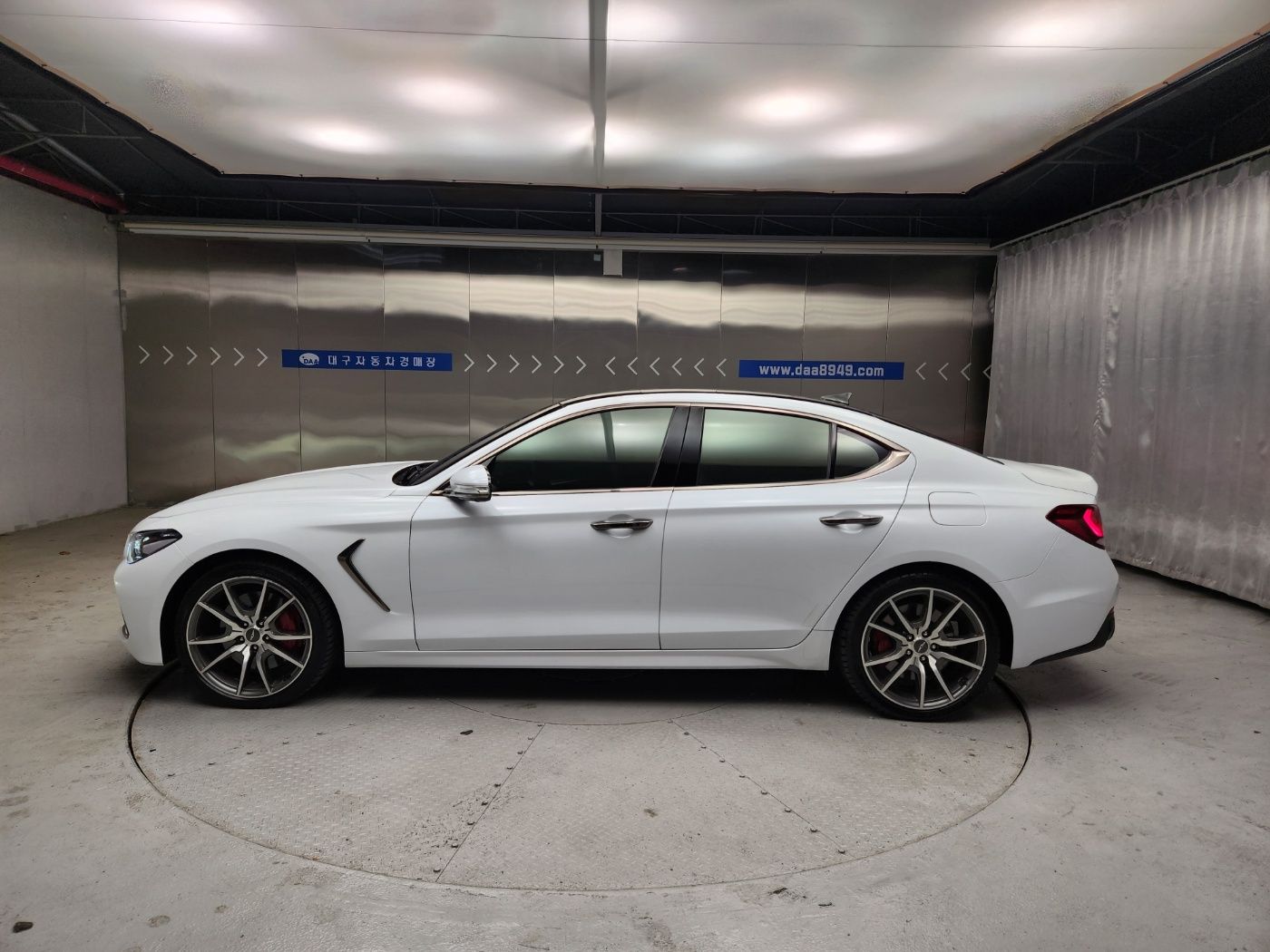 GENESIS G70 2018