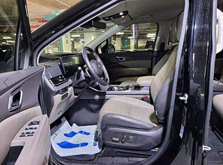 KIA CARNIVAL 2024