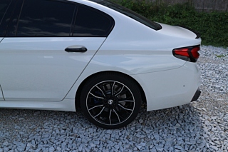 BMW 5-SERIES G30 2018
