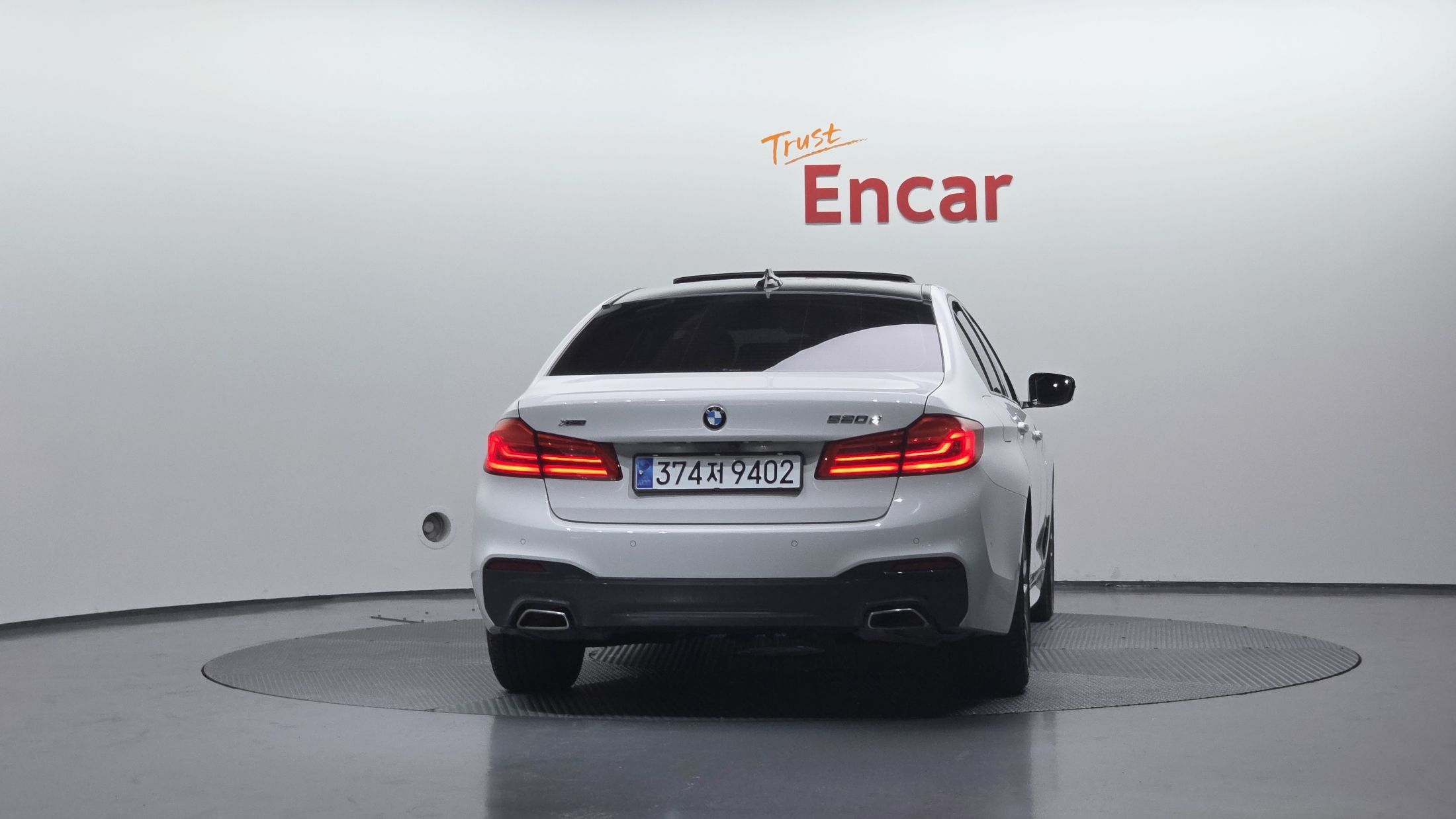 BMW 5-SERIES G30 2017