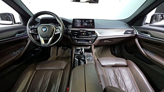 BMW 5-SERIES G30 2017