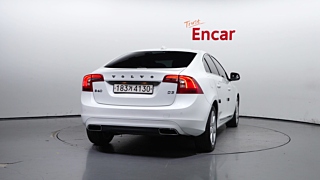 VOLVO S60 2017