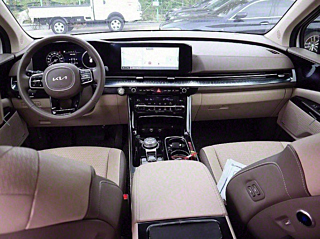 KIA CARNIVAL 2023