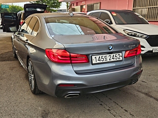 BMW 5-SERIES G30 2020