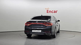 HYUNDAI GRANDEUR IG 2017