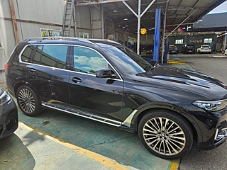 BMW X7 G07 2021