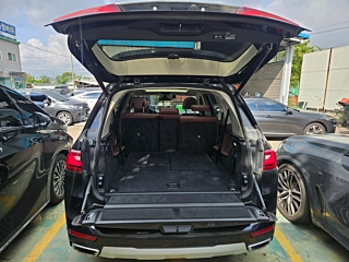 BMW X7 G07 2021