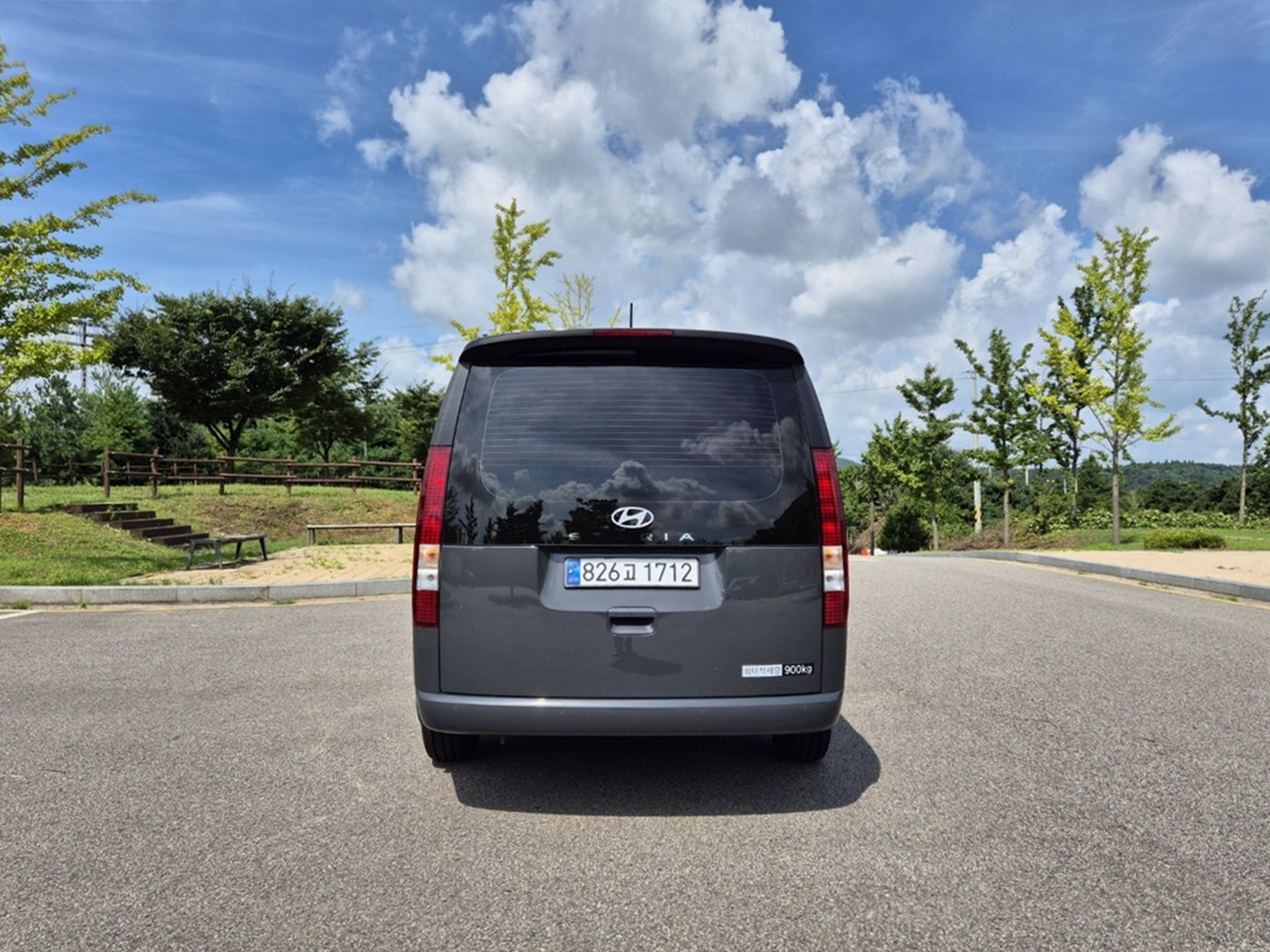 HYUNDAI STARIA 2024
