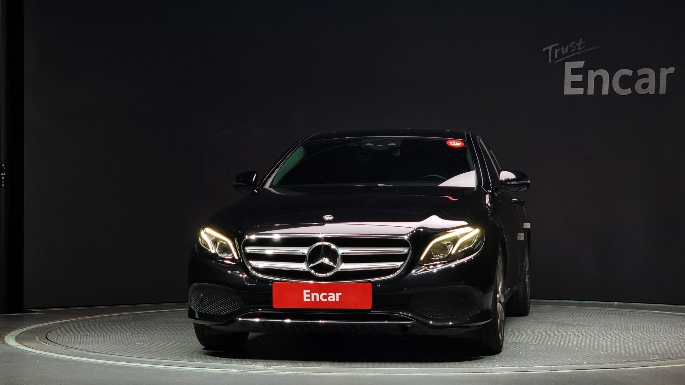 MERCEDES BENZ E-CLASS W213 2019