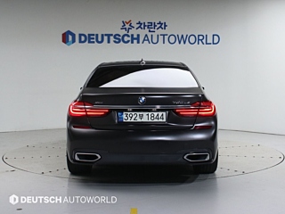 BMW 7-SERIES G11 2018