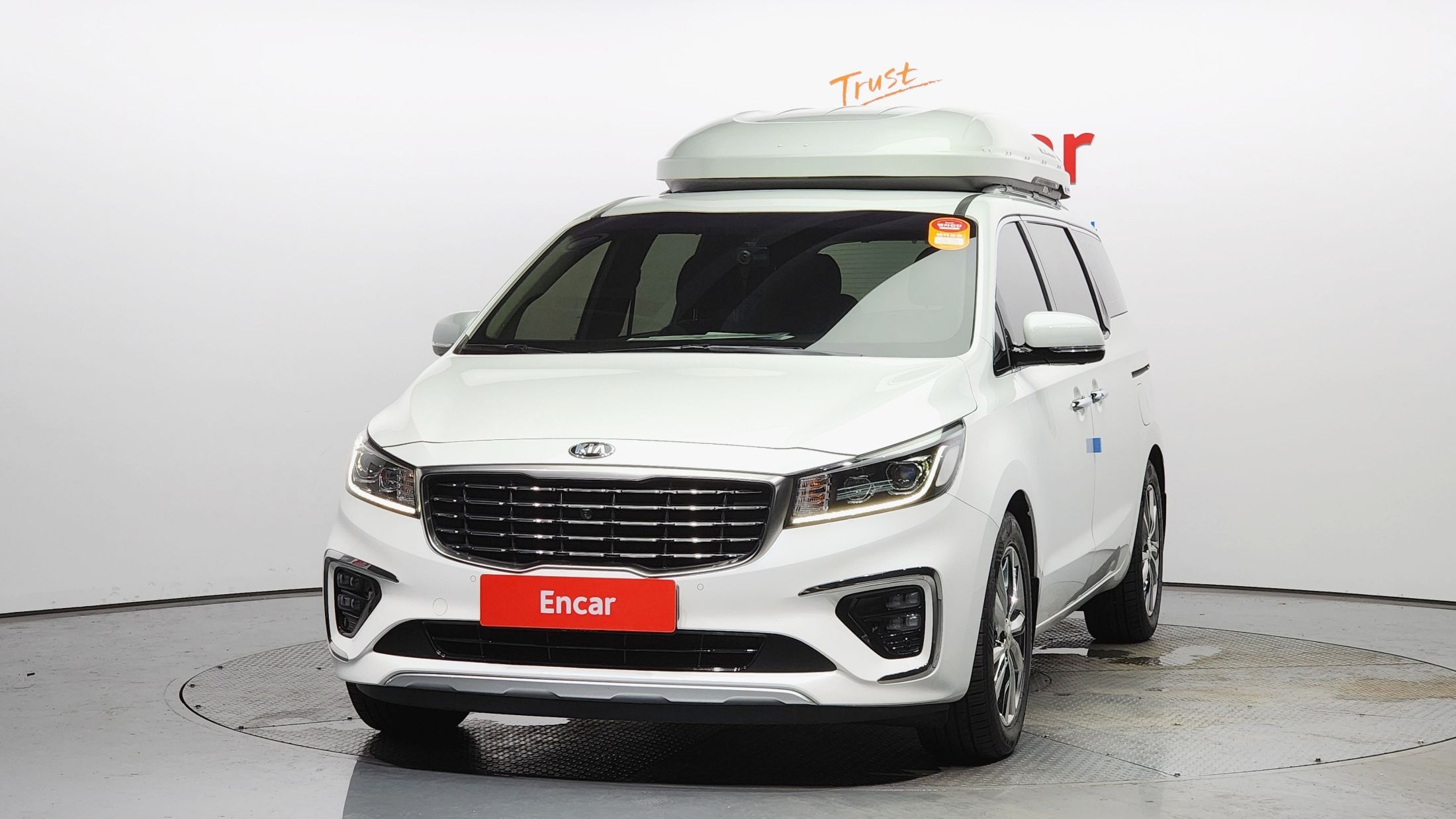 KIA CARNIVAL 2018