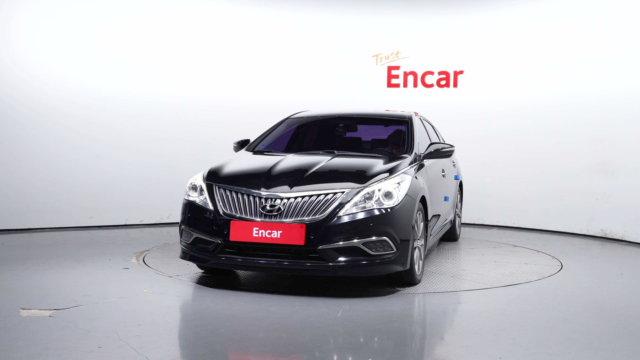 HYUNDAI GRANDEUR HG 2016