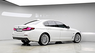 BMW 5-SERIES G30 2023