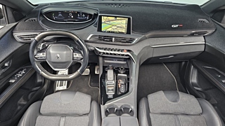 PEUGEOT 5008 2018