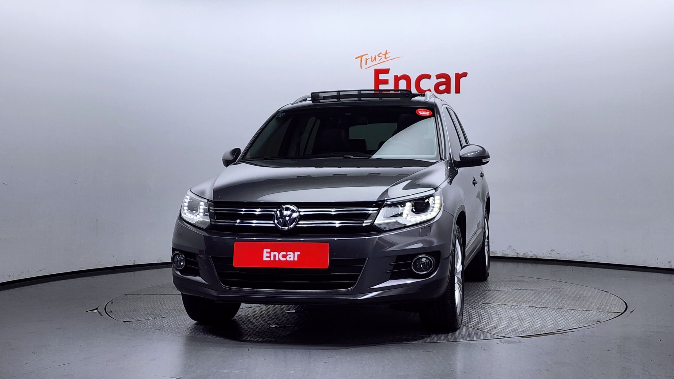 VOLKSWAGEN TIGUAN 2013